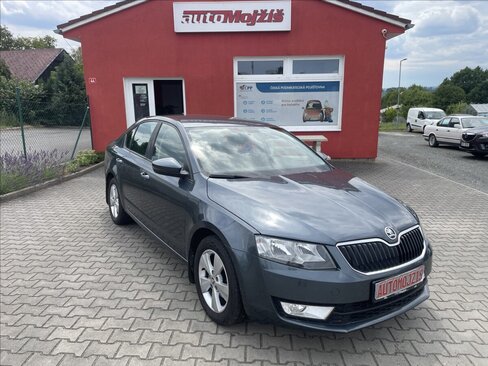 Škoda Octavia Sedan / Limuzína 1,2 l 77 kw