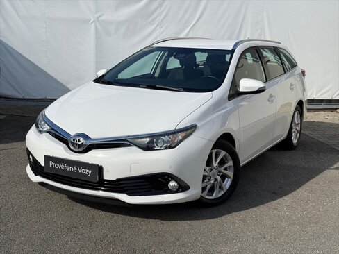 Toyota Auris Kombi 1,6 l 97 kw