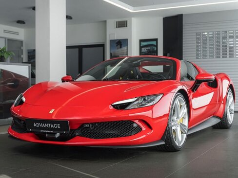 Ferrari Ostatní Kupé 3,0 l 610 kw