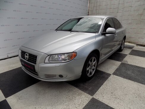 Volvo S80 Sedan / Limuzína 2,4 l 120 kw