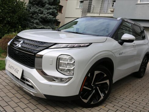 Mitsubishi Outlander SUV / Terénní 2,4 l 168 kw