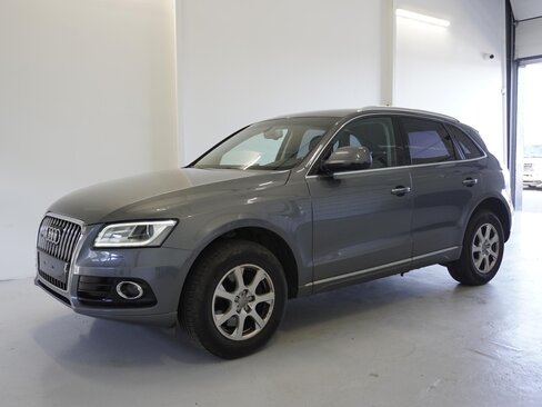 Audi Q5 SUV / Terénní 2,0 l 140 kw