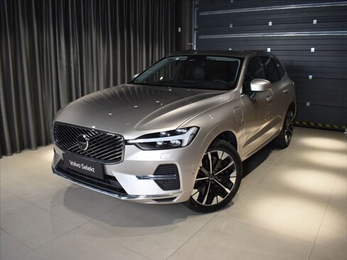 Volvo XC60 SUV / Terénní 2,0 l 335 kw