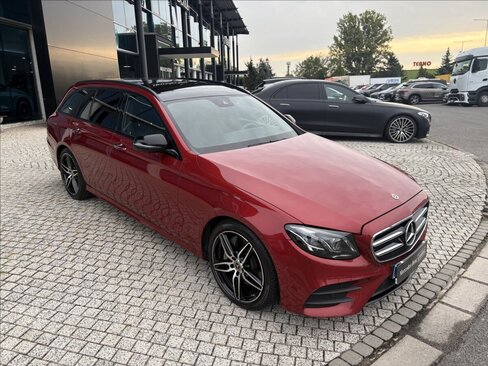 Mercedes-Benz Třídy E Kombi 3,0 l 190 kw