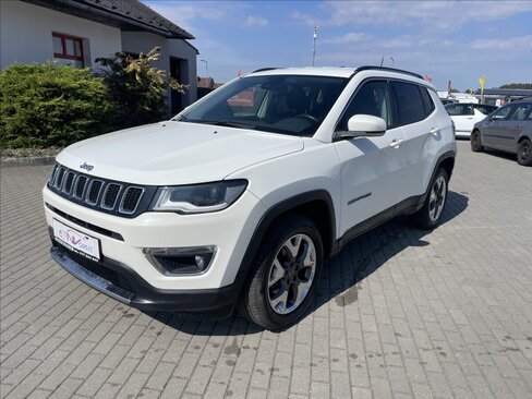 Jeep Compass SUV / Terénní 1,4 l 125 kw