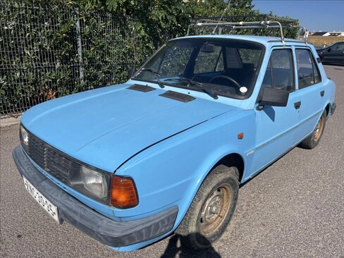 Škoda 105 Sedan / Limuzína 1,0 l 33 kw