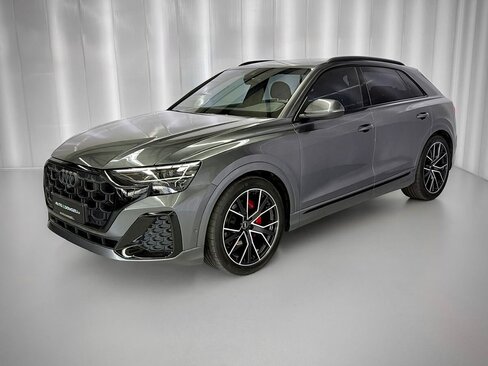 Audi Q8 SUV / Terénní 3,0 l 210 kw