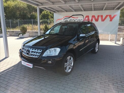 Mercedes-Benz Třídy M SUV / Terénní 3,0 l 165 kw