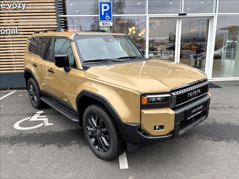 Toyota Land Cruiser SUV / Terénní 2,8 l 150 kw