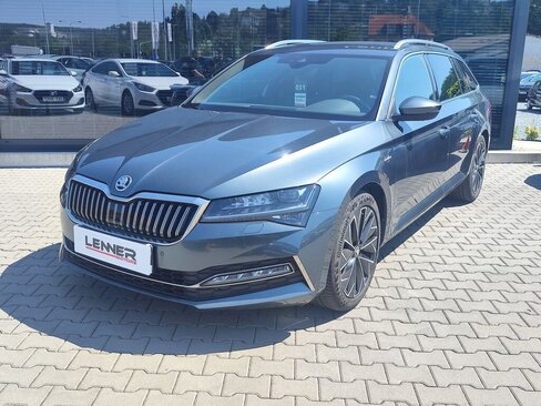 Škoda Superb Kombi 2,0 l 147 kw