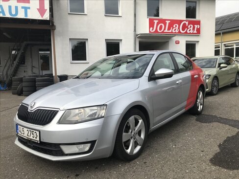 Škoda Octavia Sedan / Limuzína 2,0 l 110 kw