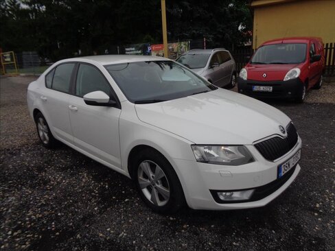 Škoda Octavia Sedan / Limuzína 1,6 l 81 kw