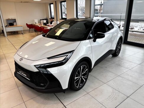 Toyota C-HR SUV / Terénní 1,8 l 103 kw