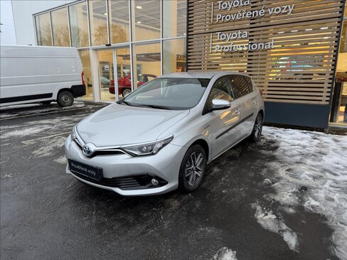 Toyota Auris Hatchback 1,8 l 73 kw