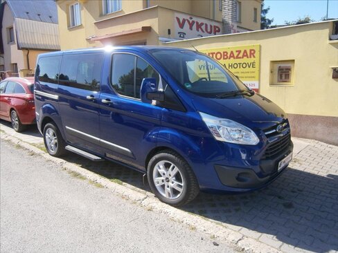 Ford Tourneo Custom Kombi 2,2 l 114 kw