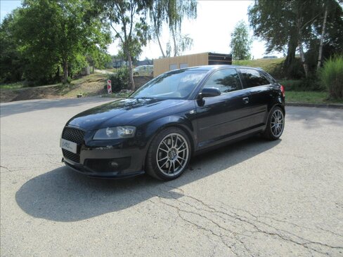 Audi A3 Hatchback 1,8 l 118 kw