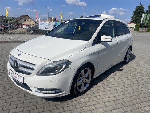 Mercedes-Benz Třídy B Hatchback 1,8 l 100 kw