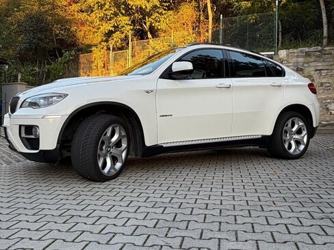 BMW X6 Kombi 3,0 l 225 kw
