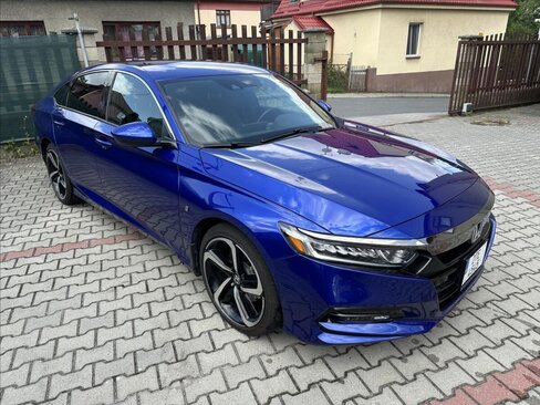 Honda Accord Sedan / Limuzína 1,5 l 141 kw
