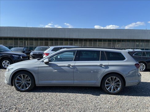 Volkswagen Passat Kombi 2,0 l 110 kw
