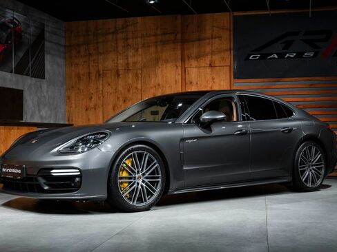 Porsche Panamera Sedan / Limuzína 4,0 l 505 kw