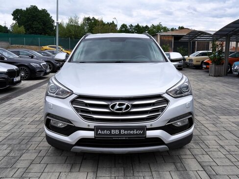 Hyundai Santa Fe SUV / Terénní 2,2 l 147 kw
