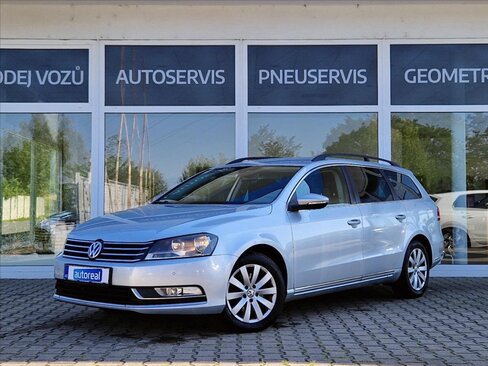 Volkswagen Passat Kombi 1,4 l 90 kw