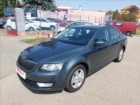 Škoda Octavia Sedan / Limuzína 1,8 l 132 kw