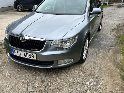 Škoda Superb Kombi 0,0 77 kw