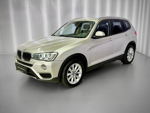 BMW X3 SUV / Terénní 2,0 l 140 kw