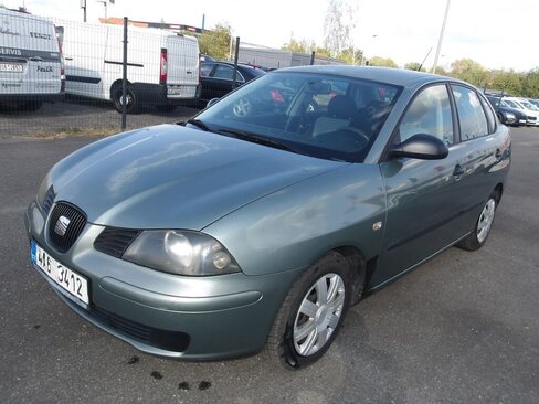 Seat Cordoba Sedan / Limuzína 1,2 l 47 kw