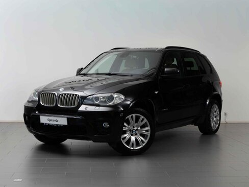 BMW X5 SUV / Terénní 4,4 l 300 kw