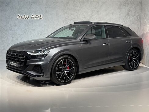 Audi Q8 SUV / Terénní 3,0 l 210 kw