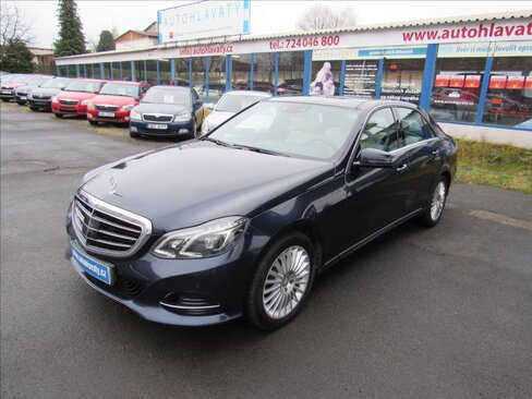 Mercedes-Benz Třídy E Sedan / Limuzína 3,0 l 190 kw