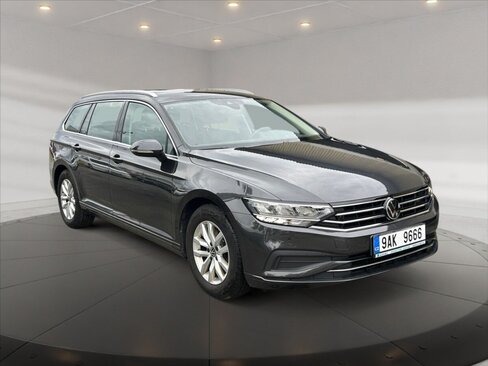 Volkswagen Passat Kombi 1,5 l 110 kw