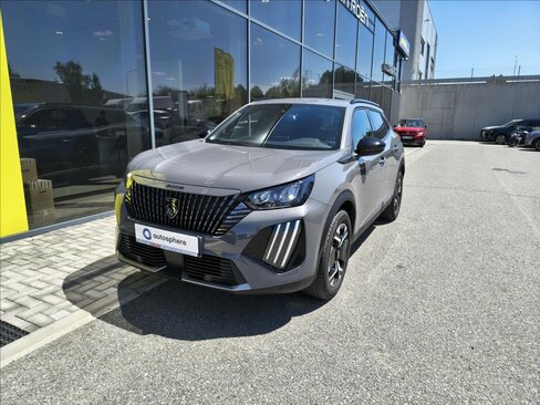 Peugeot 2008 CUV / Crossover 1,2 l 74 kw
