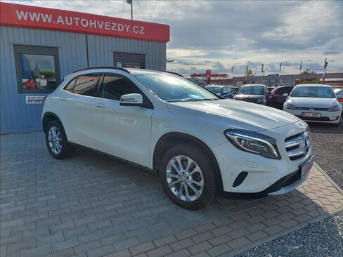 Mercedes-Benz GLA SUV / Terénní 2,0 l 155 kw