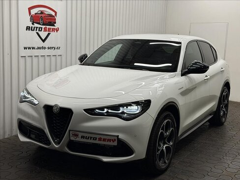 Alfa Romeo Stelvio SUV / Terénní 2,1 l 154 kw