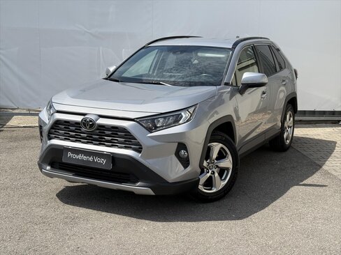 Toyota RAV4 SUV / Terénní 2,0 l 129 kw