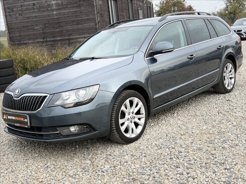 Škoda Superb Kombi 2,0 l 103 kw