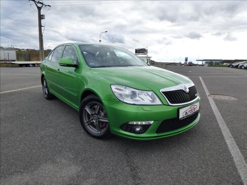 Škoda Octavia Sedan / Limuzína 2,0 l 125 kw