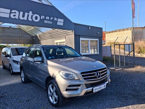 Mercedes-Benz Třídy M Kombi 2,1 l 150 kw