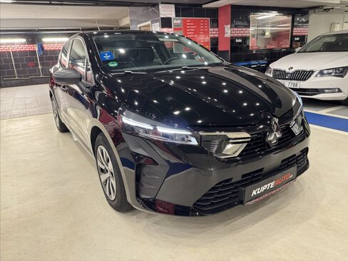 Mitsubishi Colt Hatchback 999,0 49 kw
