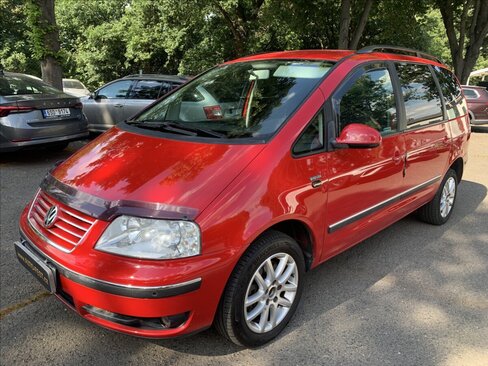 Volkswagen Sharan Kombi 1,8 l 110 kw