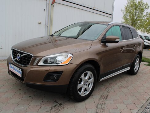 Volvo XC60 SUV / Terénní 2,4 l 129 kw