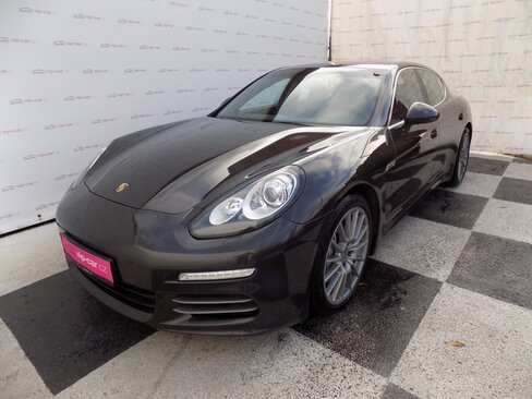 Porsche Panamera Hatchback 3,0 l 309 kw
