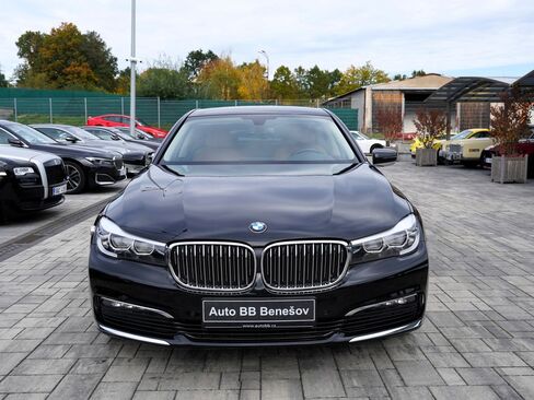 BMW Řada 7 Sedan / Limuzína 3,0 l 195 kw