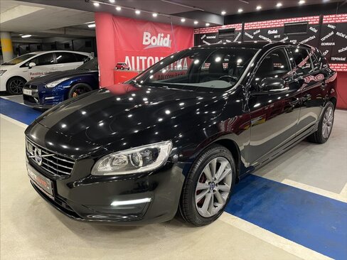 Volvo V60 Kombi 2,4 l 140 kw