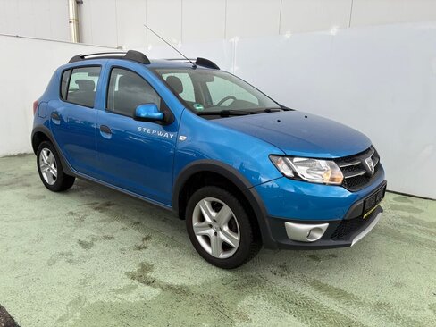 Dacia Sandero Hatchback 898,0 66 kw