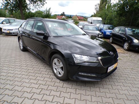 Škoda Superb Kombi 2,0 l 110 kw